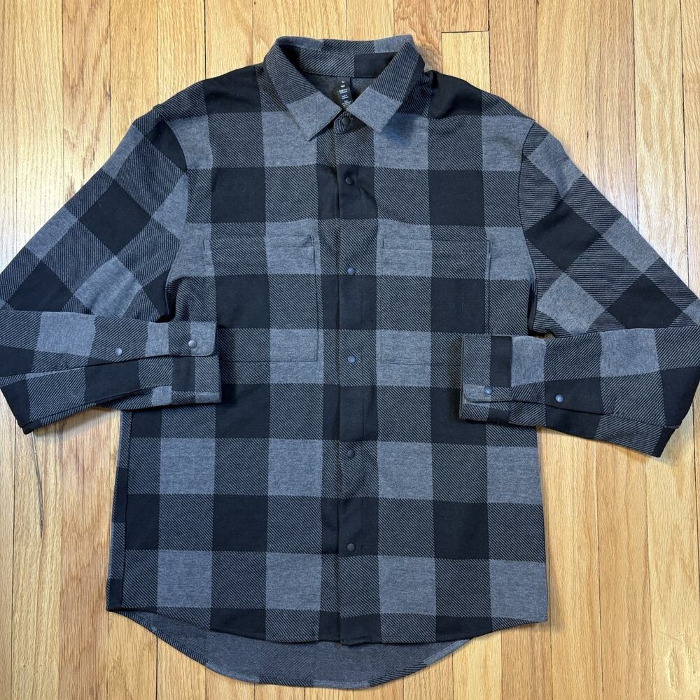 Lululemon Soft Knit Overshirt Men’s M Snap Stretch Black Check Flannel LM3CZNS